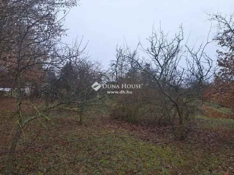 15m2-es Téglaház Laposhegyen 2947m2-es Telken Eladó