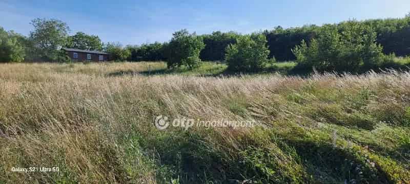 Balatonkenesén eladó telek szép kilátással