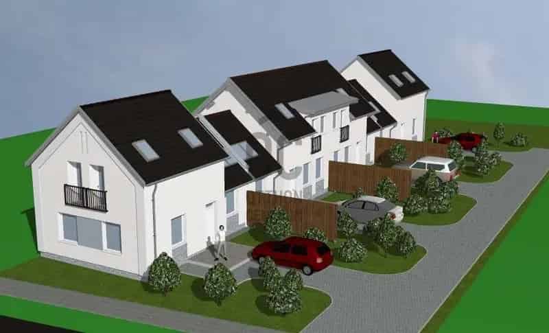 Cegléd 86 nm-es 4 szobás 2 szintes társasházi lakás eladó