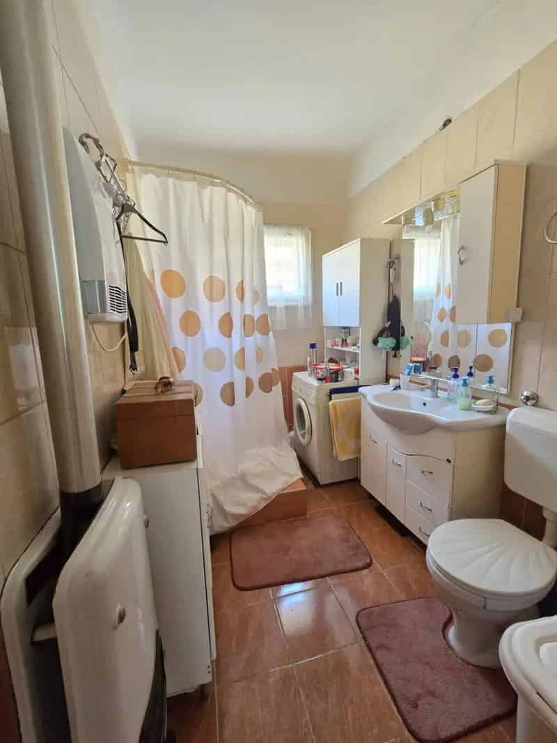 Zalaegerszeg - 215m2-es 3 szintes családi ház eladó