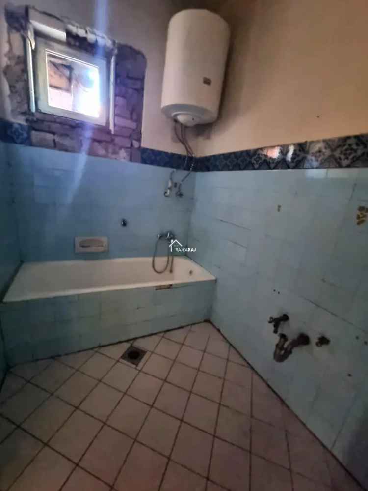 Felujitando csaldi haz Rajkan 100 m2 3 szoba