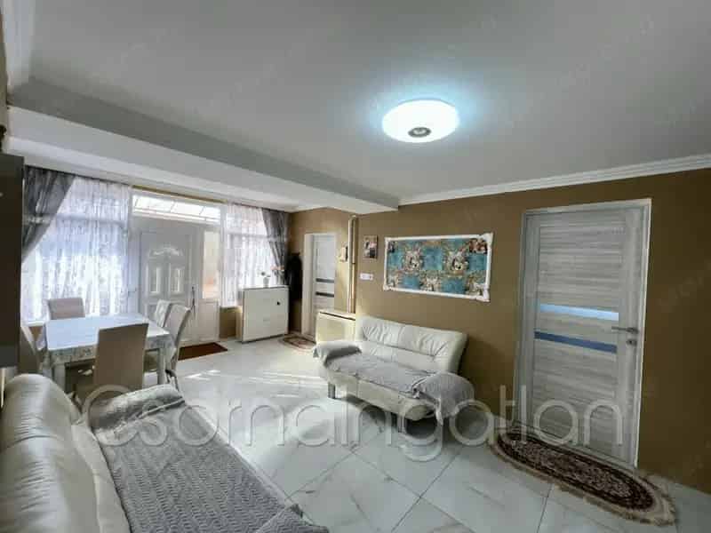 70 m2-es felújított családi ház Enesén 913 m2-es telken eladó