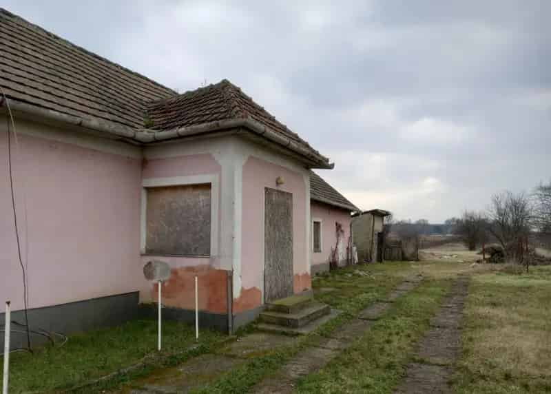 Felujitando vagy bonto családi ház Nyirtas Kossuth utca