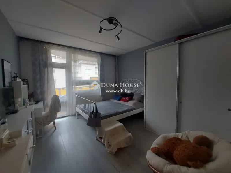 Szolnok belváros 93 m2 4 szobás lakás eladó