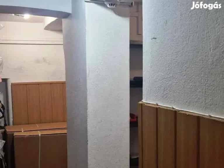 41 nm-es üzlethelyiség eladó Debrecen belvárosában