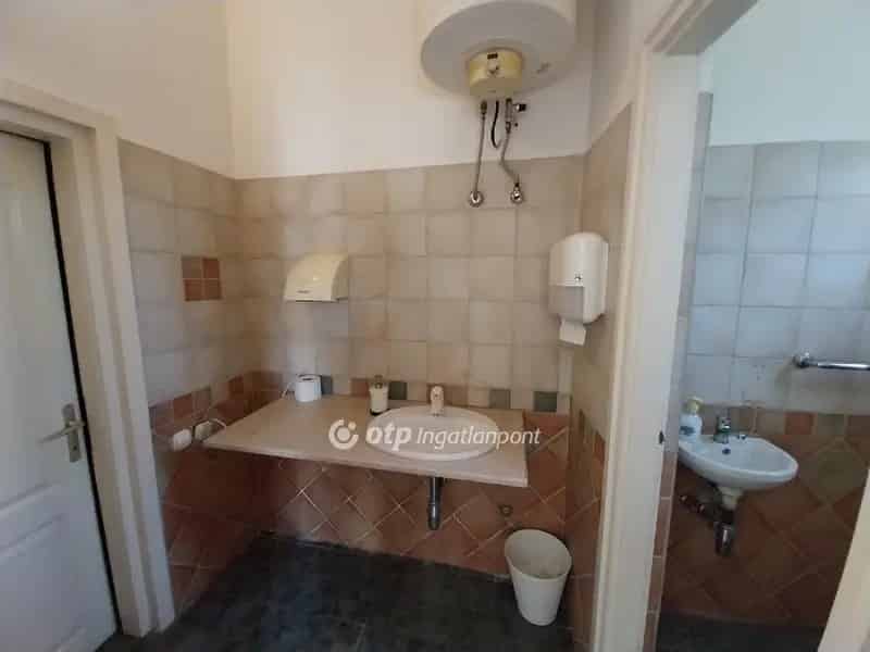 Nyíregyháza Belváros 220m2-es Családi Ház Eladó