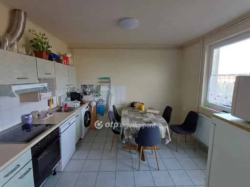 Kétgenerációs családi ház Érsekcsanádon - 265m2