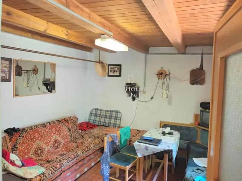 Zalabéri hegyi birtok eladó panorámával szőlővel és ikerpincével