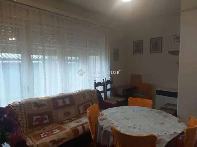 Izsák családi ház eladó 77 5 nm 1599 nm telekkel