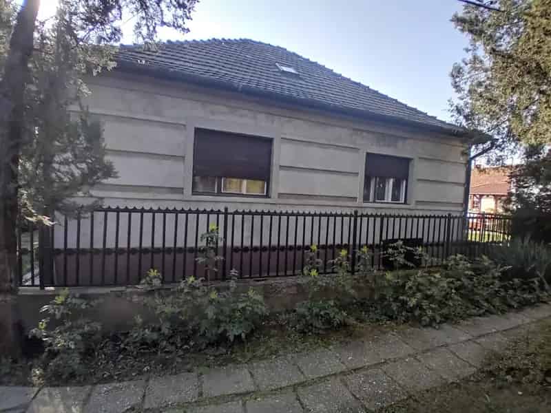 Nagycsaládosoknak idealis 130 nm-es ház Heves megyében