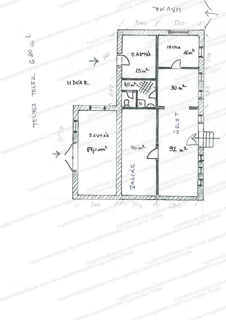 320 m² Polgár központjában eladó üzlet raktár szerviz