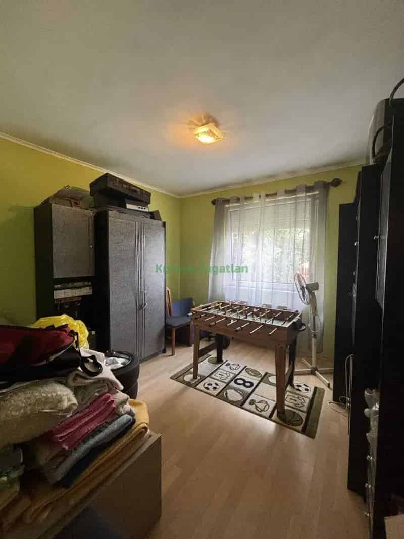 75nm-es 3 szobás ház Borbányán - Alacsony rezsi