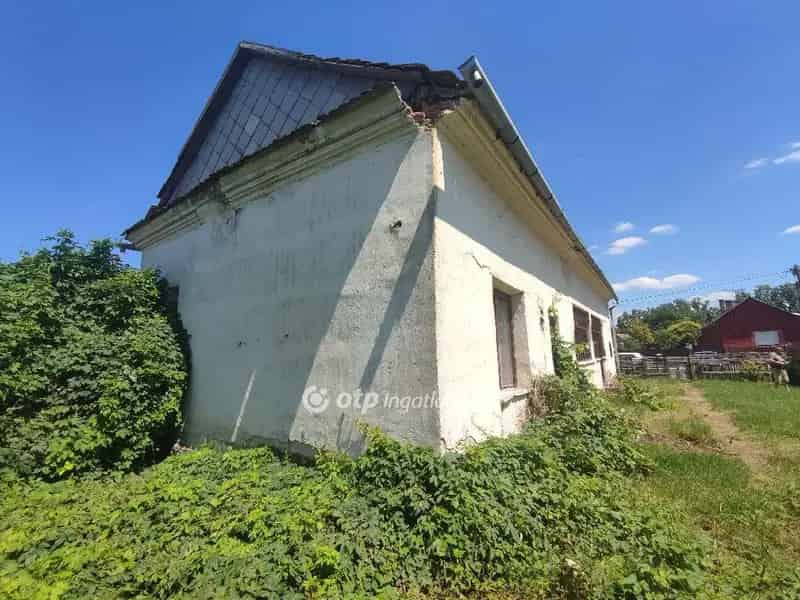 Fürdőközeli felújítandó ház eladó 99 7 m2 2345 m2 telekkel