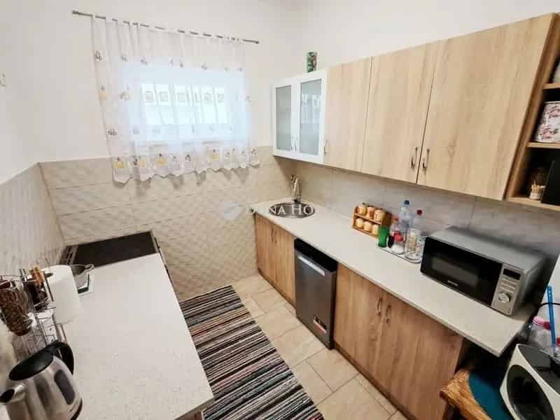 Kétgenerációs ház eladó Gelsén