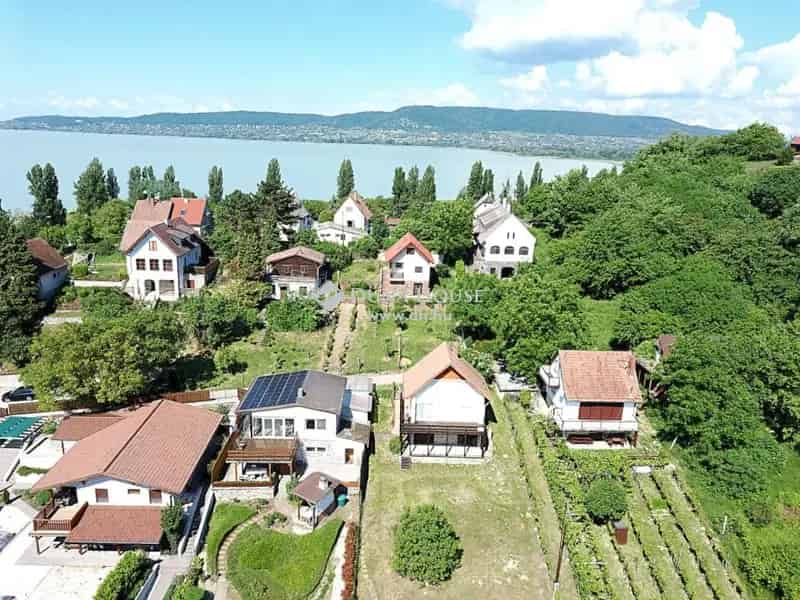 Szigliget hétvégi ház Balaton kilátással 90nm 3 szoba