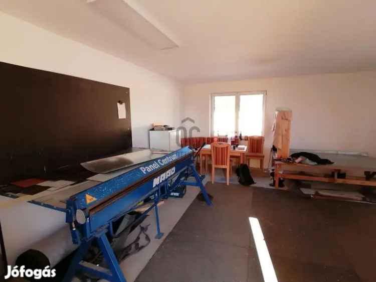 Soprontól 30 km-re ipari telek eladó Völcsejben