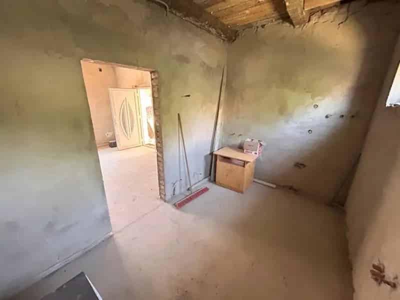 95m2-es Felújított Családi Ház Miháldon 4356m2-es Telken