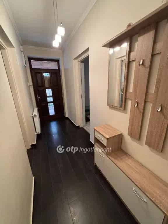 210 nm-es családi ház Onga központjában - 3 szoba, medence, garázs
