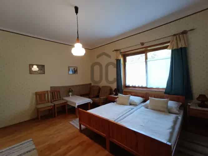 Bakonybéli eladó családi ház DHZ018889