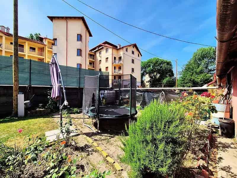 Garázs eladó Budapest XX kerület Gubacsi lakóövezetben