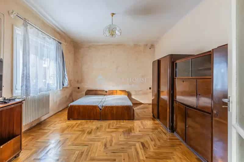 Göd Felsőn 70nm-es 2 Szobás Családi Ház 997nm-es Telken