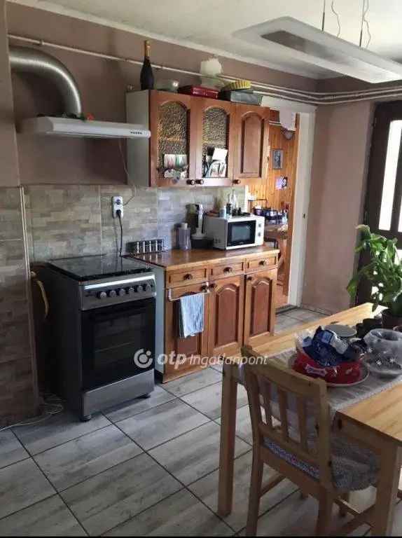 Somlóvásárhelyi családi ház eladó 76 6 m2 989 m2 telekkel