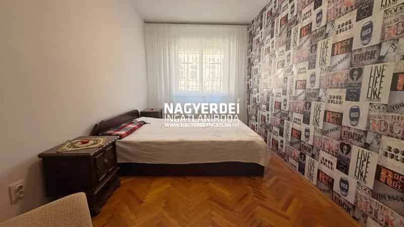 103 nm-es 3 hálószobás családi ház kiadó Debrecenben