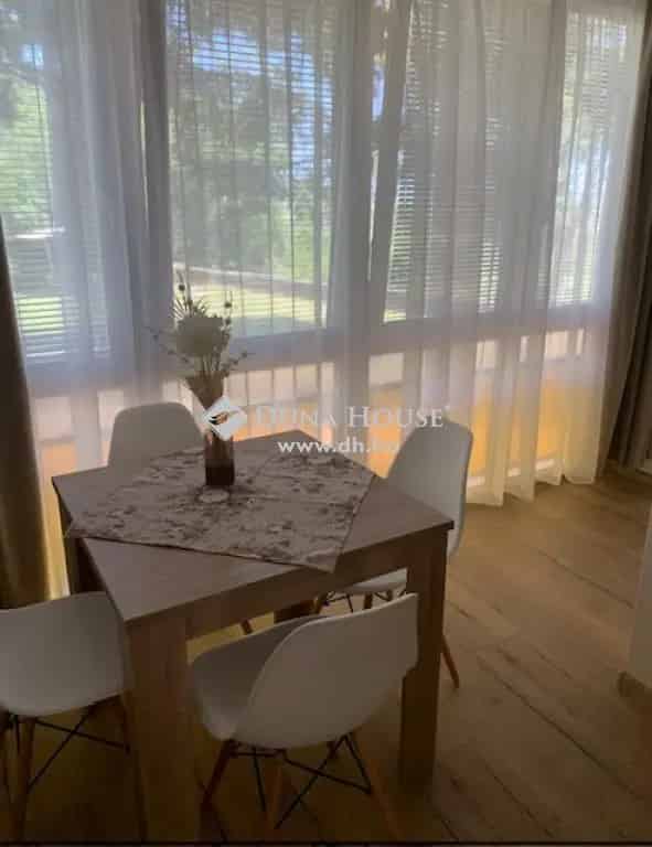 Alsóörs Panorámás Partközeli Felújított Üdülő 28m2