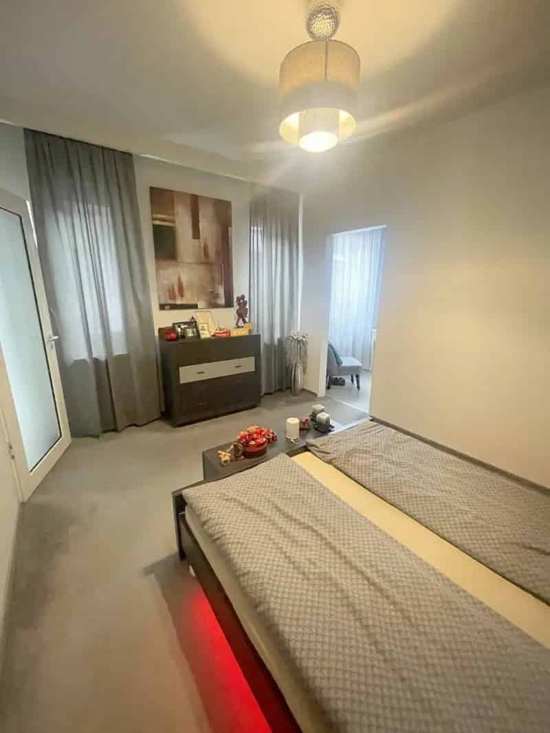 Modern családi ház vállalkozási lehetőséggel Nyíregyházán