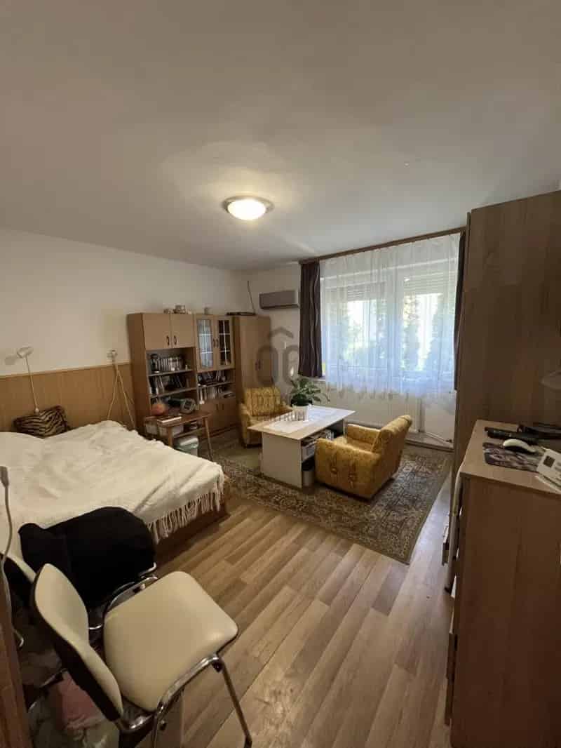 170 nm-es 5 szobás családi ház eladó nagy telekkel