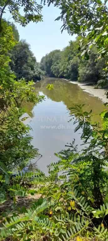 1000 m2-es zártkerti telek eladó Besenyszögön a Tisza közelében