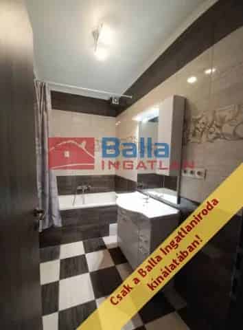 Dunakeszi családi ház eladó - 2 generációs, 5 szoba, felújított