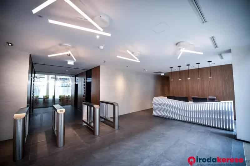 Váci Greens F Epulet - 25 000 m2 Irodahaz Zold Energiaval