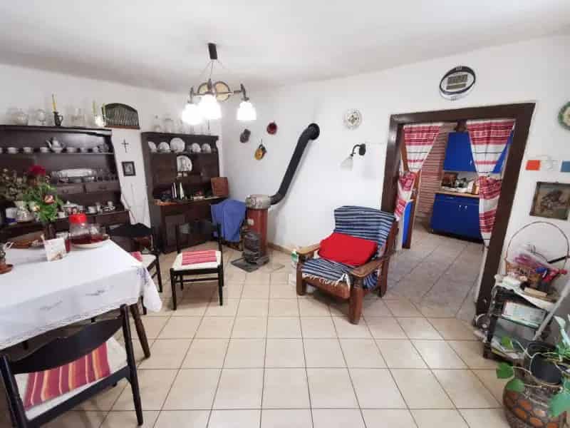 120m2-es Parasztház Hosszúhetényben eladó