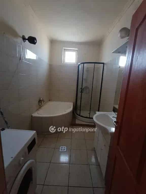 Demecser 130 nm-es családi ház eladó