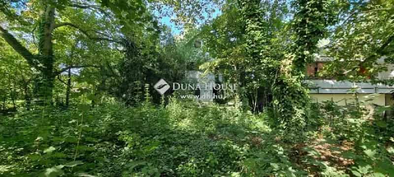 Római-part Telek Elado 3150 m2 Csónakházzal