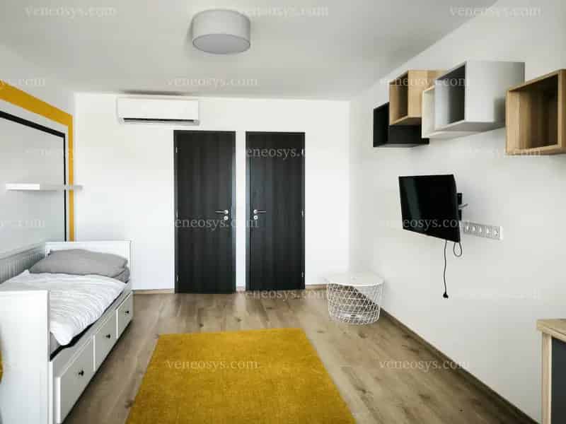 Eladó Gerjenben egy 10 apartmanból álló lakóépület.