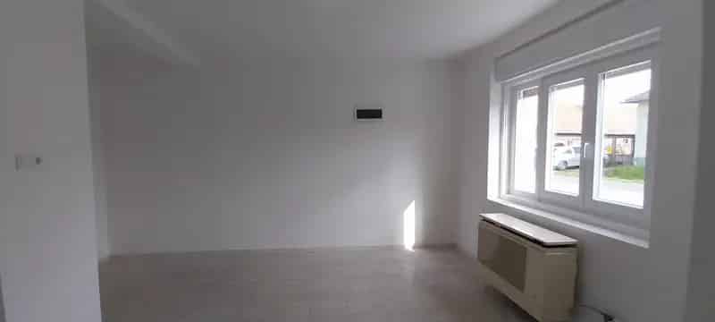 971m2-es telek 72m2-es házzal eladó