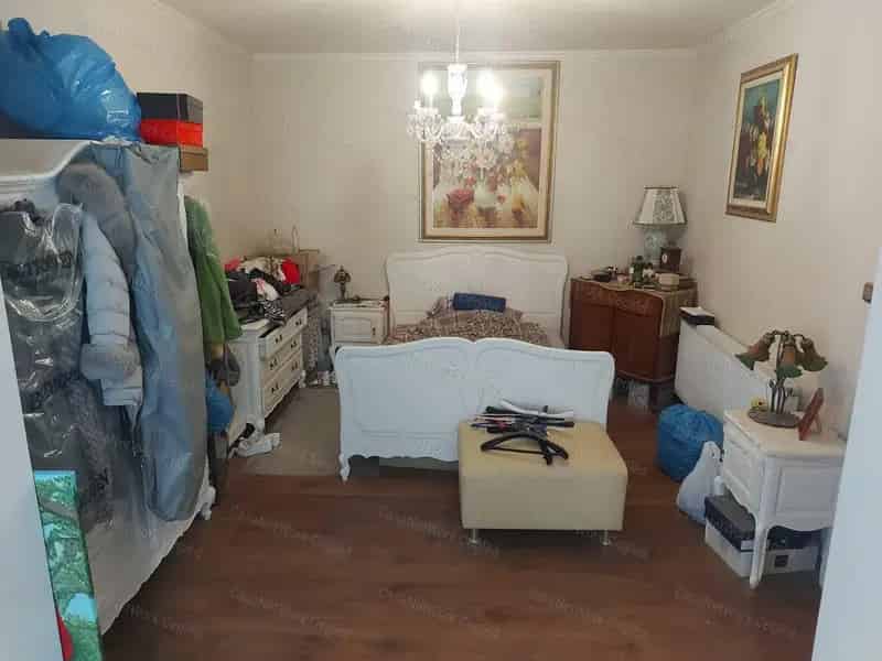 Ceglédi 100m2-es családi ház eladó - részben felújított