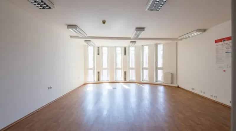 Budapest VIII kerület 613 9 m2 iroda Orczy Forum Offices