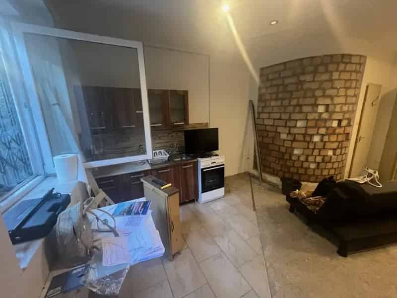 27 m2-es Belvárosi Szuterén Üzlethelyiség Eladó