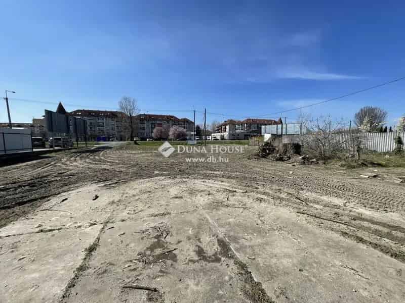 Kecskemét M5-ös Telek Eladó 2647 m2 50 Beépíthetőség