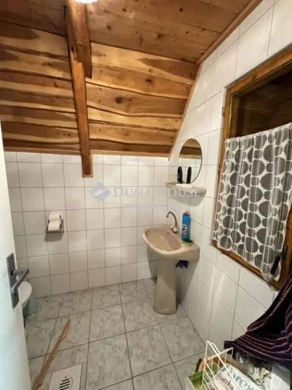 Visegrád közeli hétvégi ház gyönyörű panorámával
