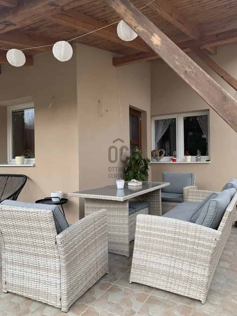 Eladó ikerház Oroszlány Ófaluban panorámás kilátással