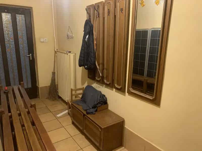 Parádsasvári felújítandó ház 4 szobával és terasszal
