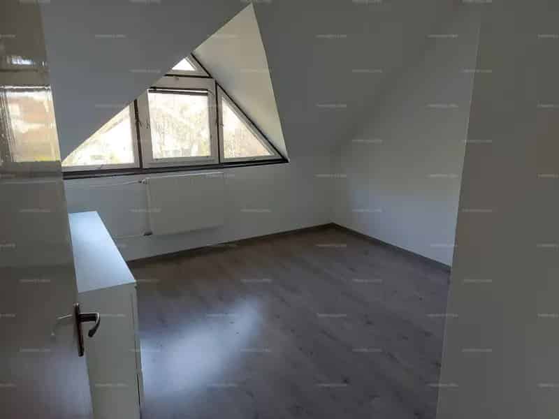 Siófok Fokihegy 270m2 3 szintes sorházi lakás eladó felújítandó