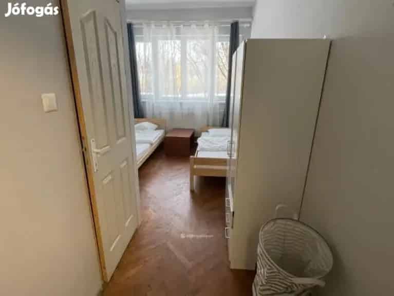 Eladó Munkásszálló Dunaújvárosban 30 Apartmannal