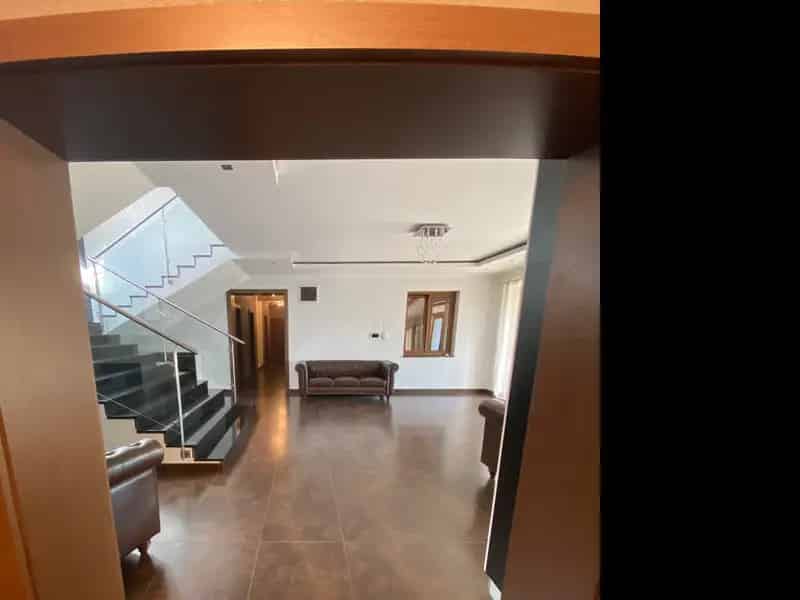 Tatai Luxusvilla Eladó - 1400nm-es Telek Medencével és Wellness Részeggel