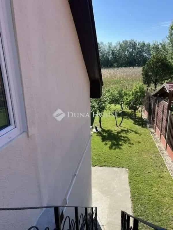 Dunaharaszti 80m2-es családi ház eladó stéggel