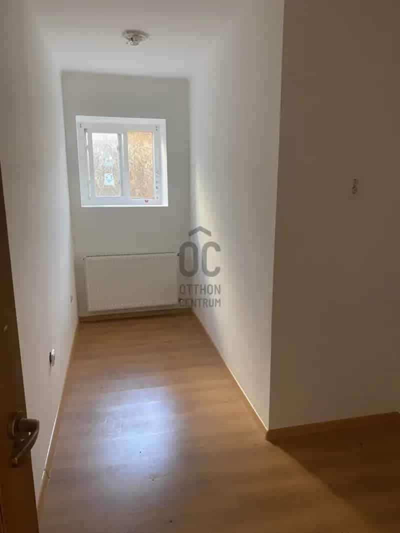 Eladó 3 szobás ház Pestújhelyen 221 nm telekkel